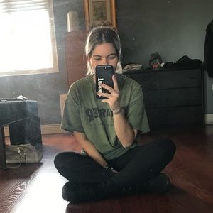 Meet your Posher, Anissa